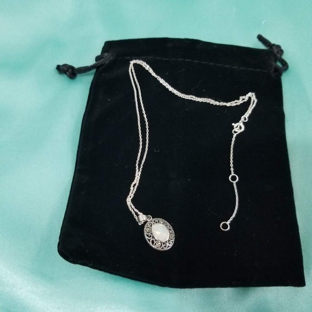 Sterling Silver necklace - Picture 2 of 2